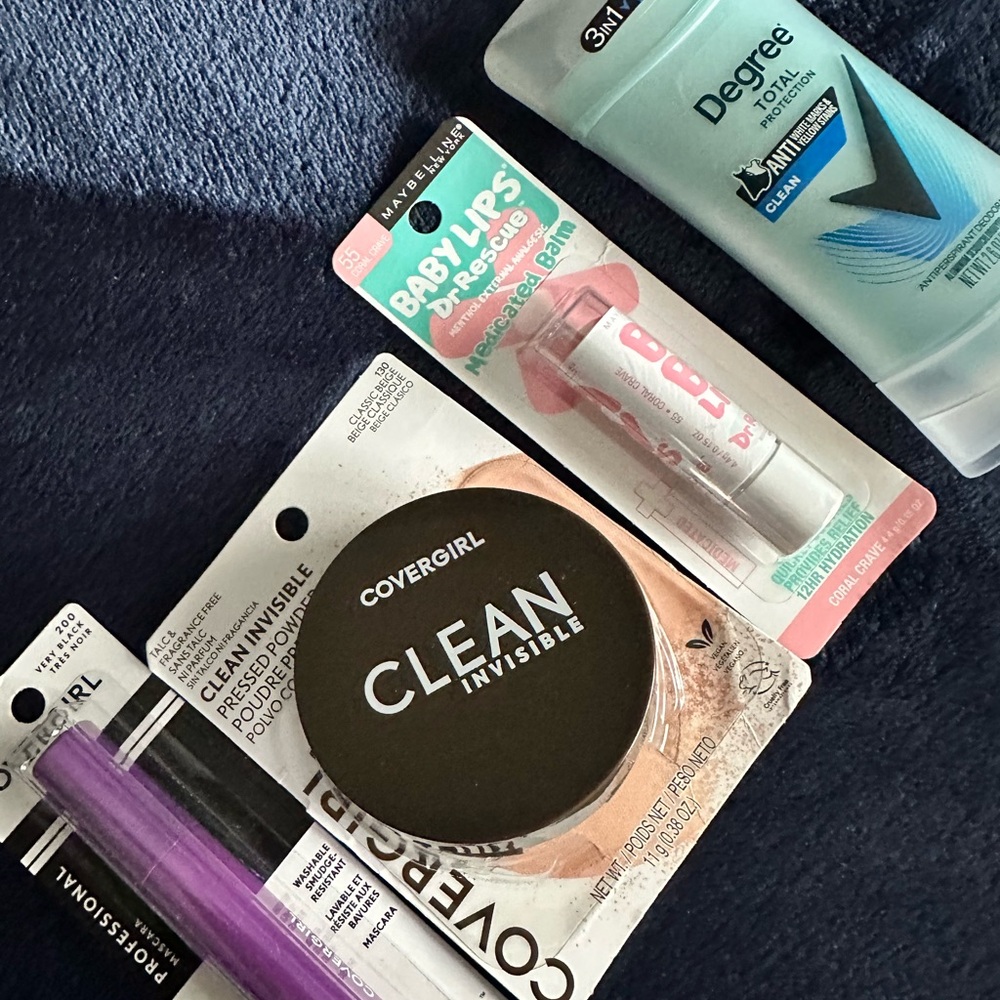 Makeup Bundle CoverGirl Clean Invisible Pressed Powder/ Mascara/Degree